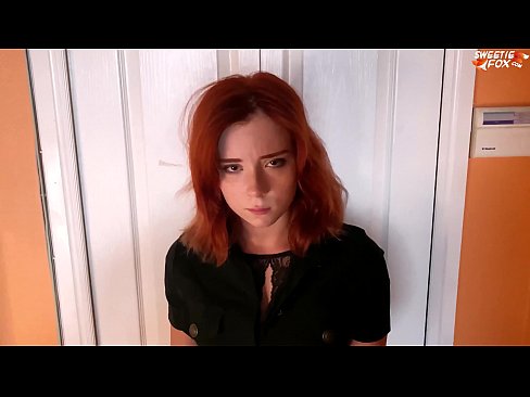 ❤️ A Guardia di Sicurezza hà punitu una bella donna per un tacchettu - Cum in bocca ☑ Porno à co.fuckmymac.ru ﹏