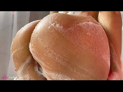 ❤️ Brunette si masturba a figa cù un vibratore per un orgasmu intensu in a doccia ☑ Porno à co.fuckmymac.ru ﹏